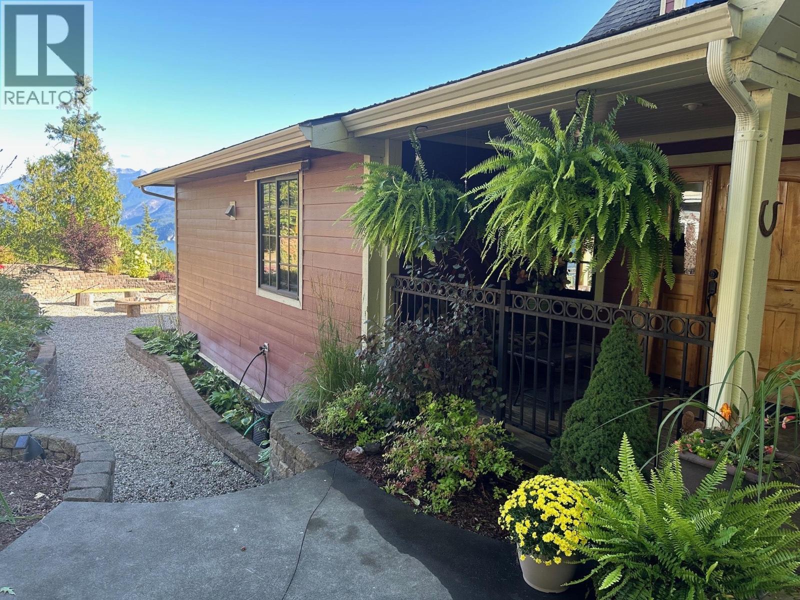 8840 Olson Road, Kaslo, British Columbia  V0G 1M0 - Photo 16 - 10364982