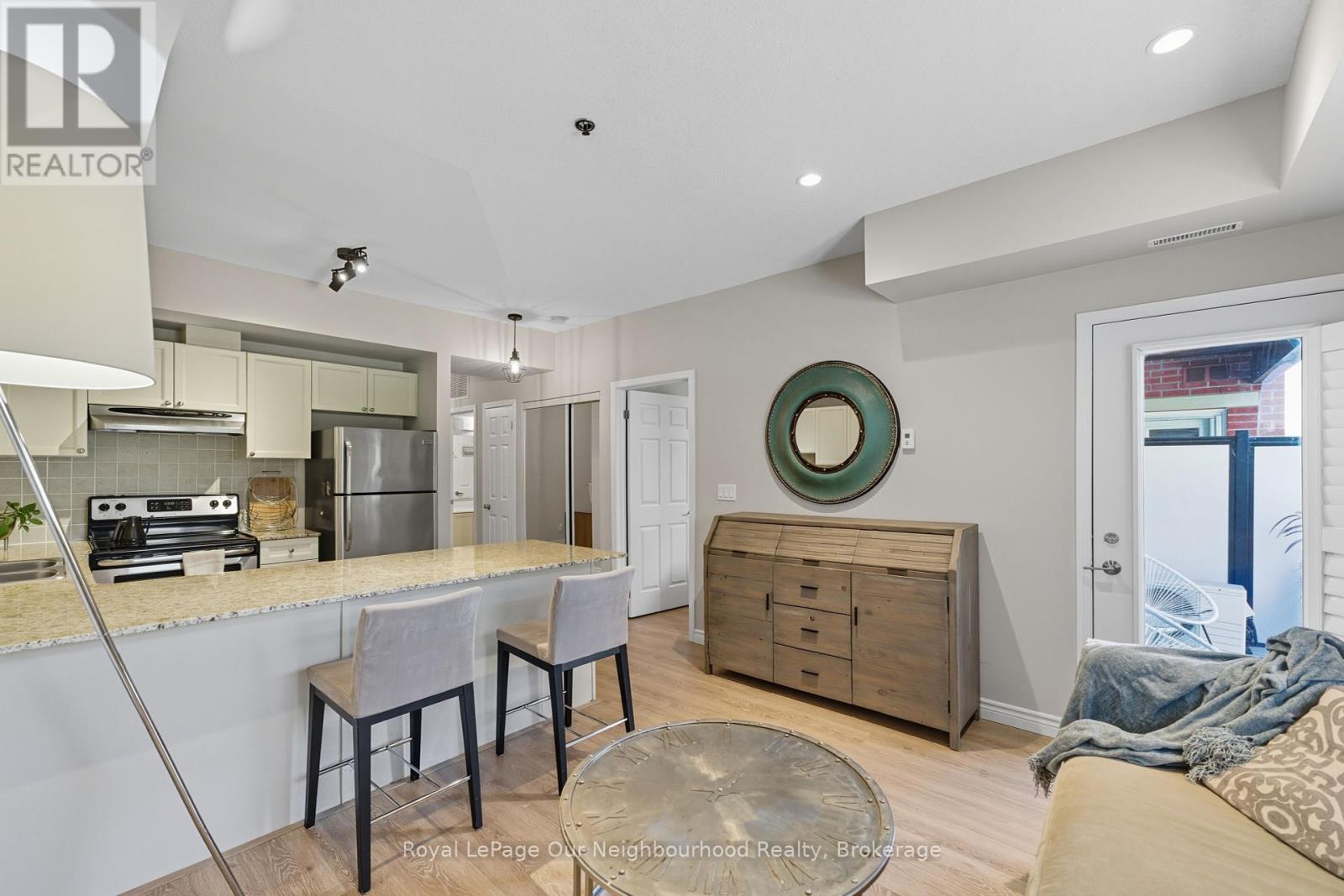 204 - 50 Mill Street N, Port Hope, Ontario  L1A 2T2 - Photo 12 - X12376314