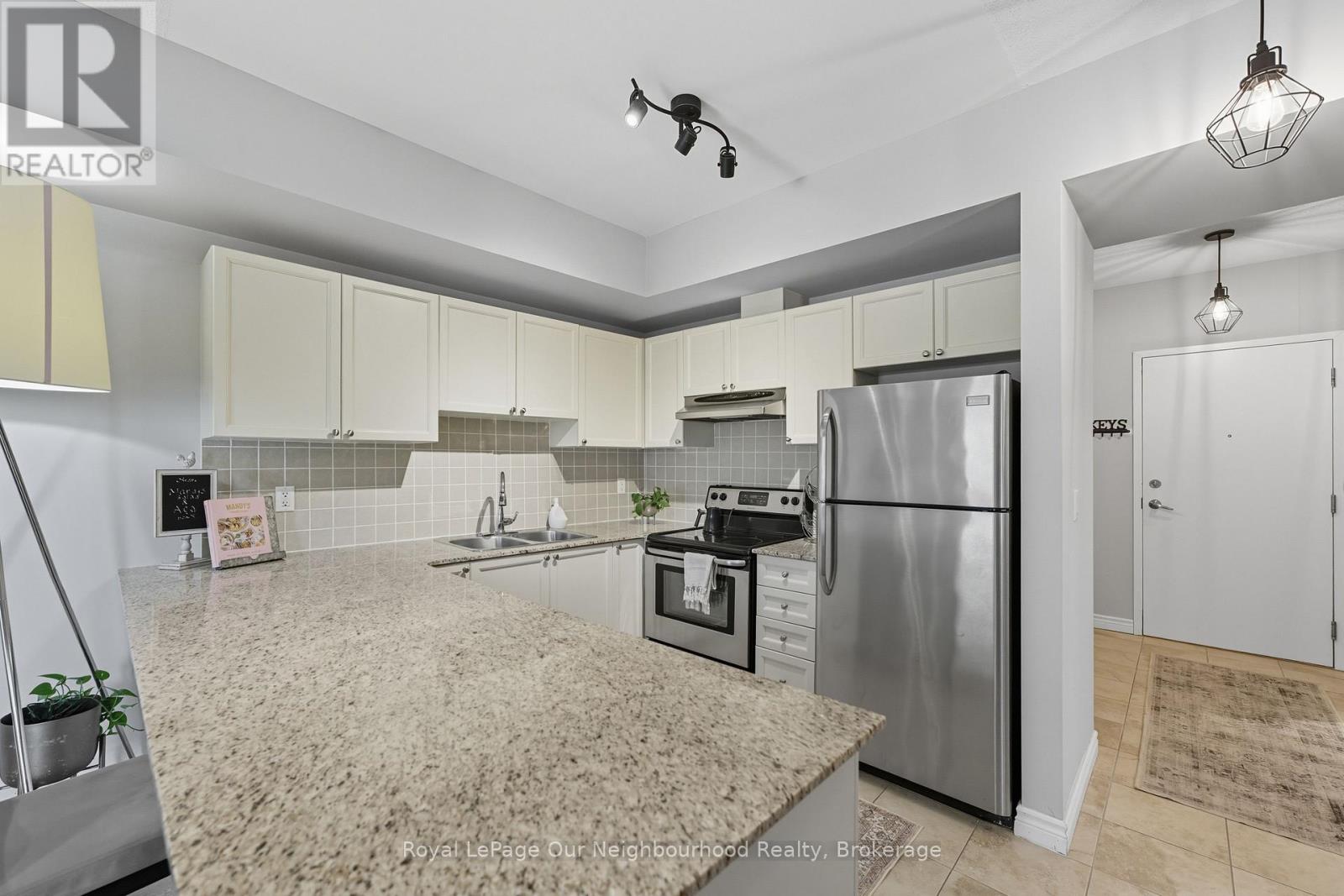 204 - 50 Mill Street N, Port Hope, Ontario  L1A 2T2 - Photo 10 - X12376314