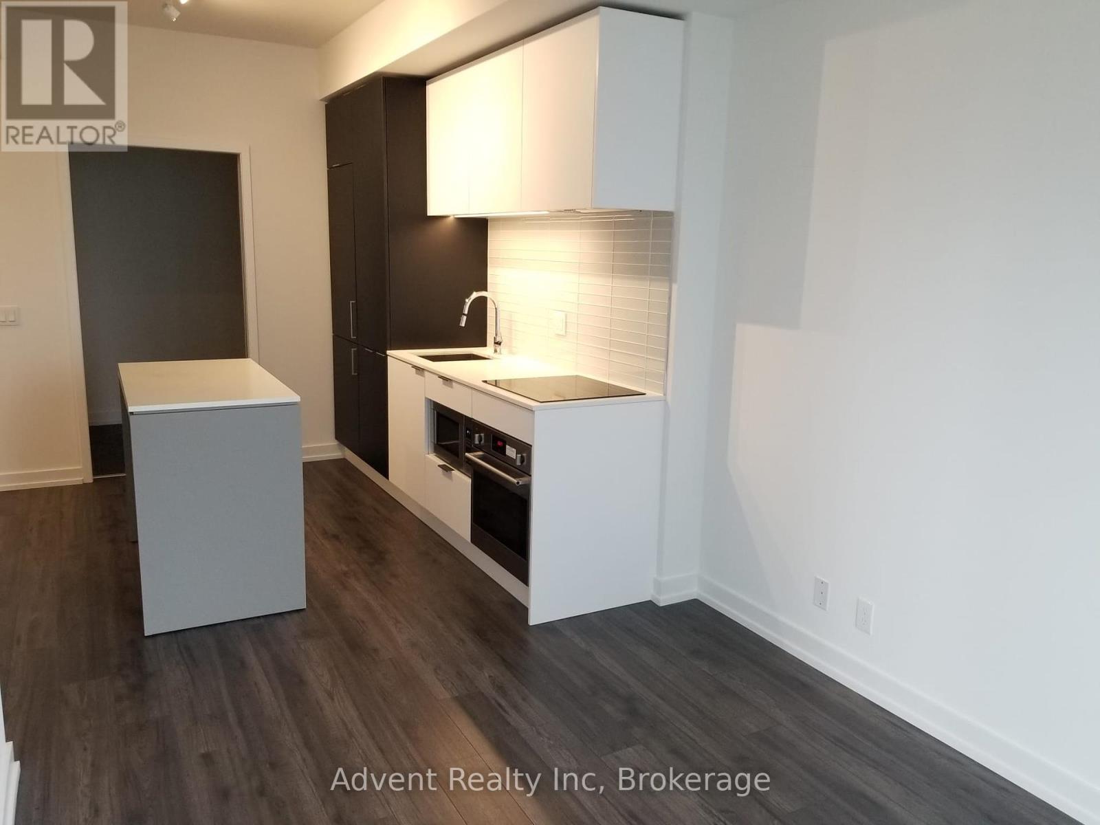 1002 - 33 Helendale Avenue, Toronto, Ontario  M4R 0A4 - Photo 3 - C12444392