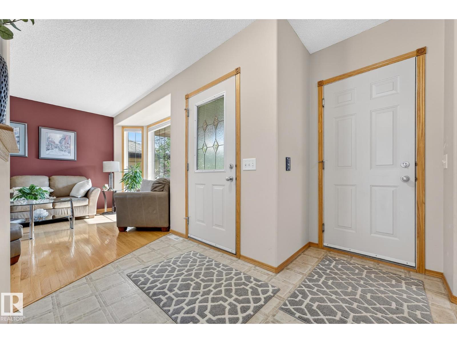 310 Hilliard Cl Nw, Edmonton, Alberta  T6R 3G4 - Photo 11 - E4460774