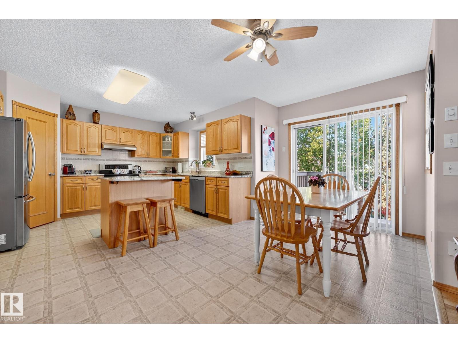 310 Hilliard Cl Nw, Edmonton, Alberta  T6R 3G4 - Photo 20 - E4460774