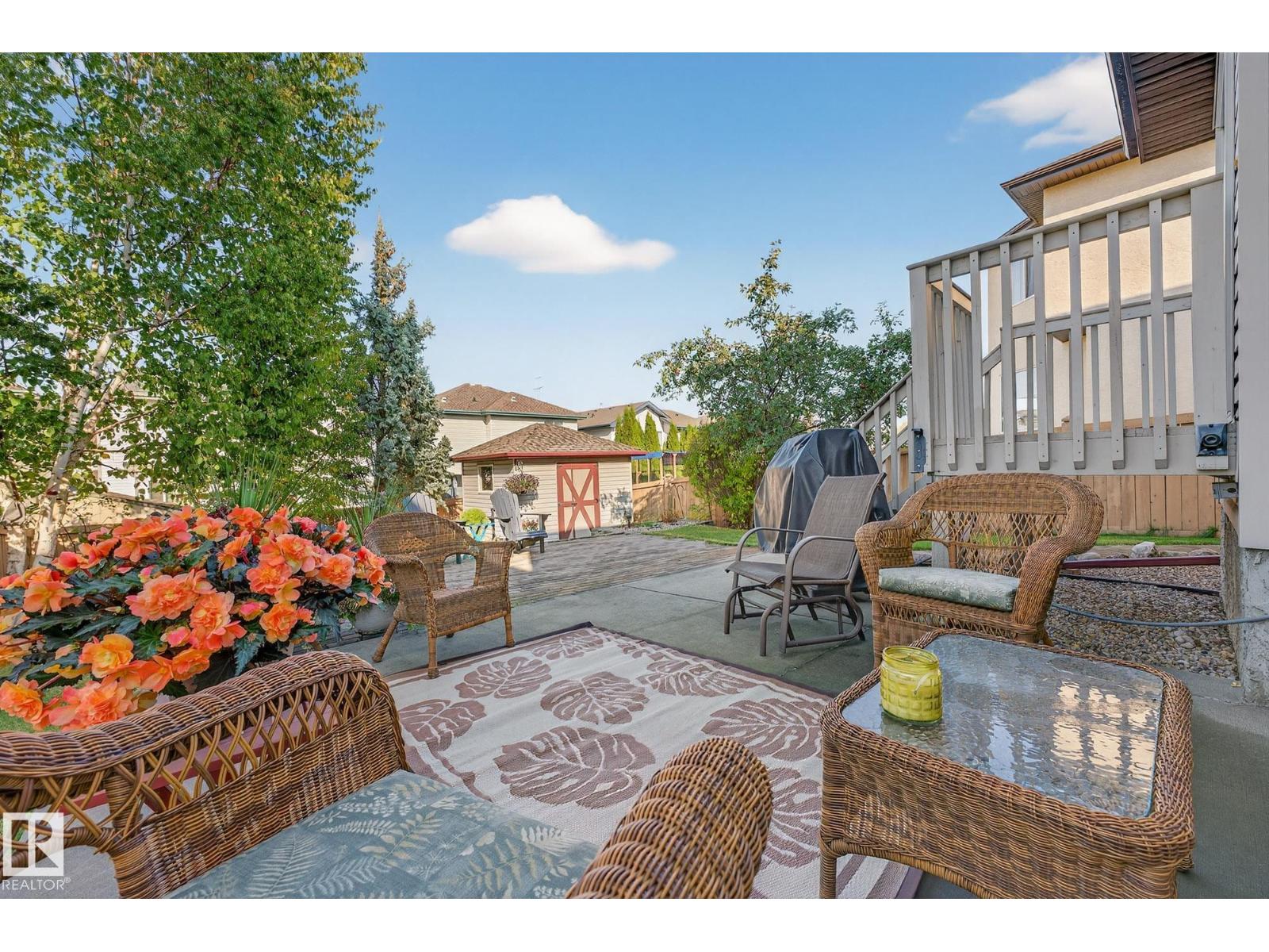 310 Hilliard Cl Nw, Edmonton, Alberta  T6R 3G4 - Photo 8 - E4460774