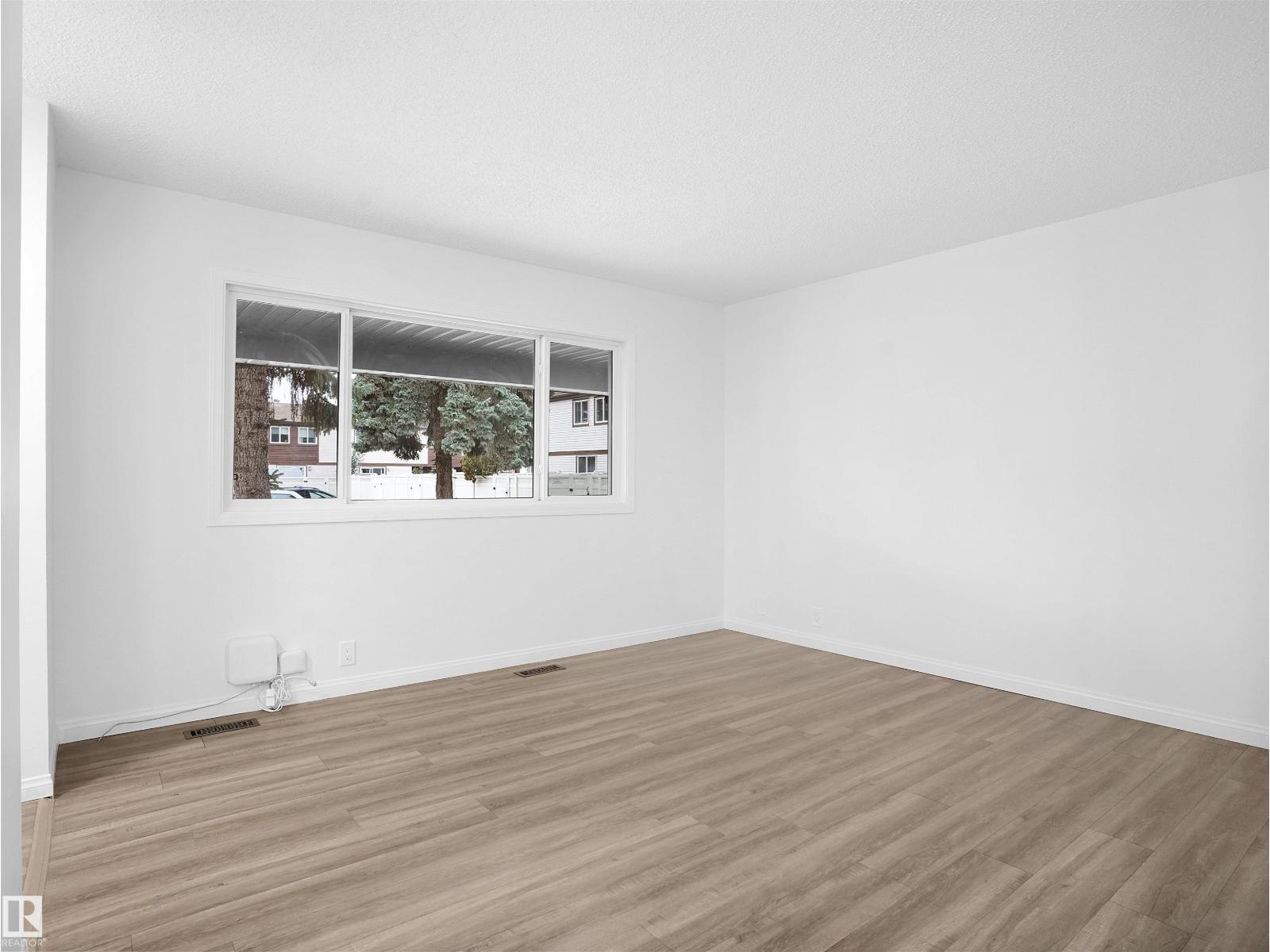 #54 13833 30 St Nw, Edmonton, Alberta  T5Y 2B2 - Photo 7 - E4460778