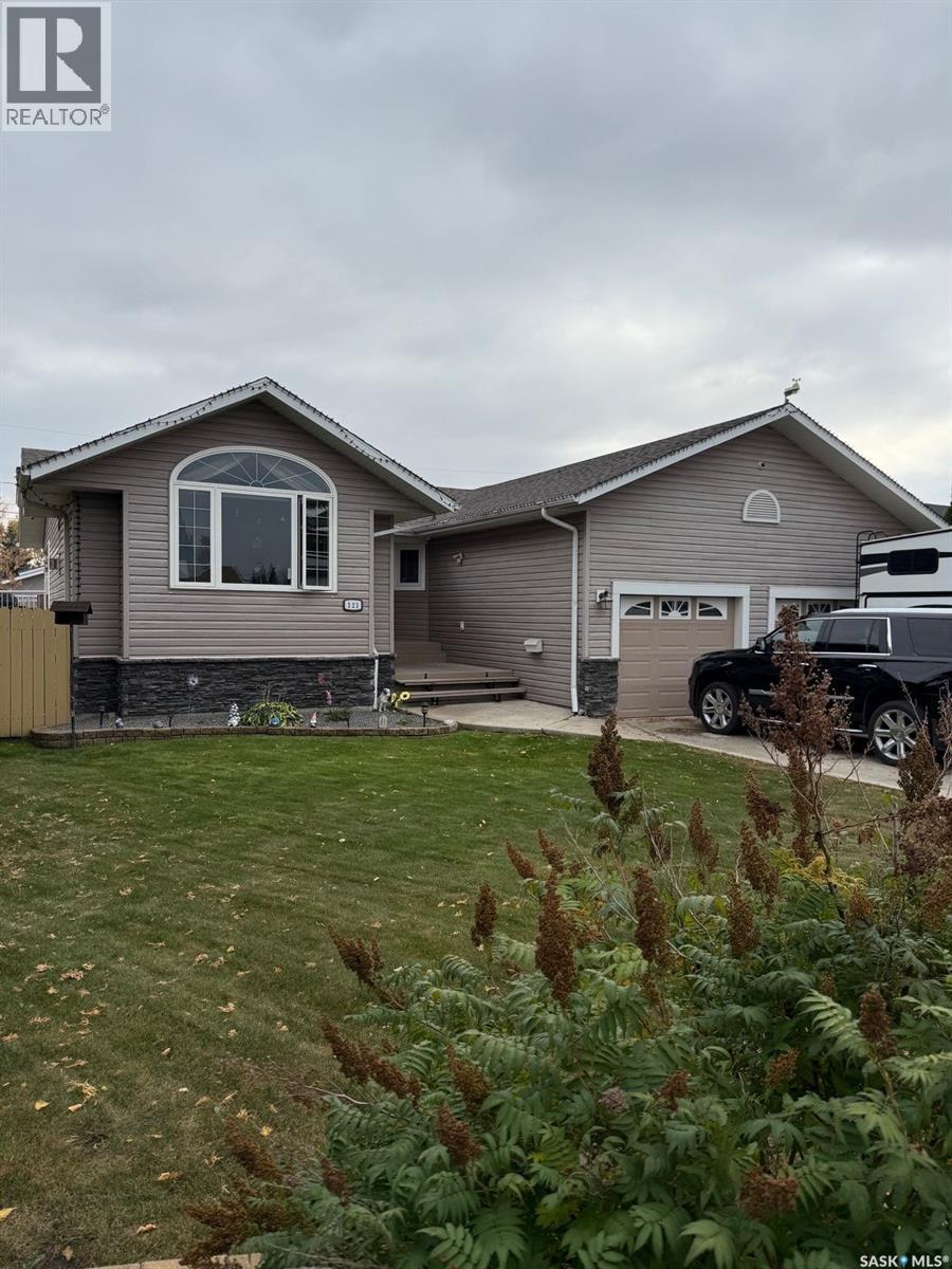 121 18th Street W, Battleford, Saskatchewan  S0M 0E0 - Photo 1 - SK020072
