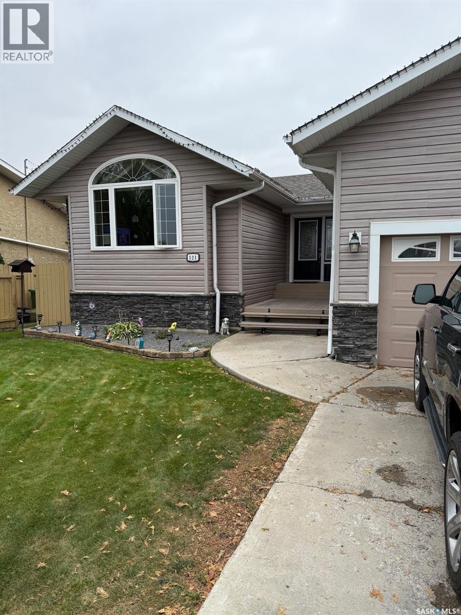 121 18th Street W, Battleford, Saskatchewan  S0M 0E0 - Photo 3 - SK020072