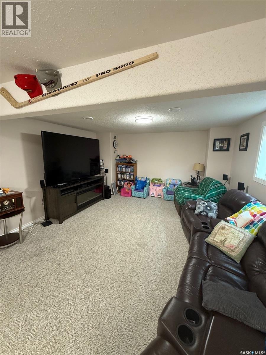 121 18th Street W, Battleford, Saskatchewan  S0M 0E0 - Photo 34 - SK020072