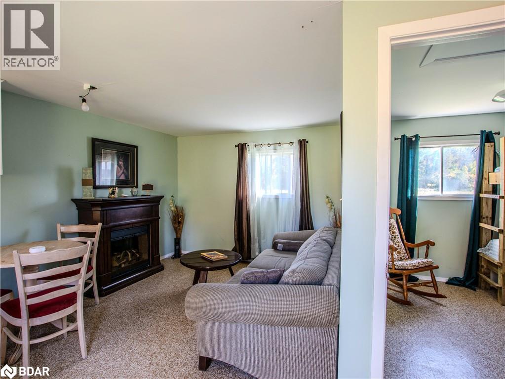2041 W Flos Rd Four Road W, Phelpston, Ontario  L0L 2K0 - Photo 15 - 40774966