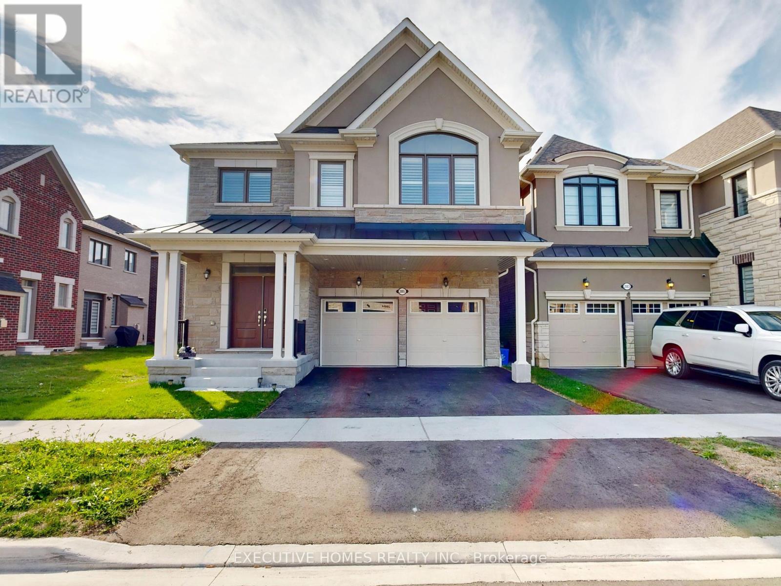 2885 Foxden Square, Pickering, Ontario  L1X 0N9 - Photo 2 - E12444393