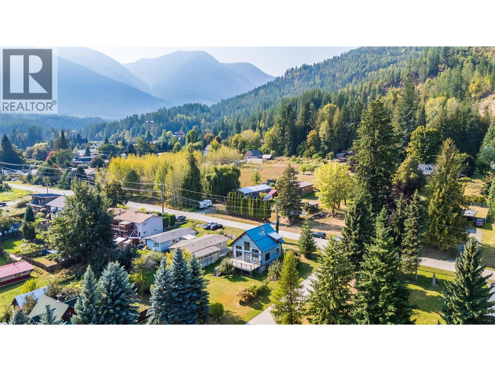 130 8th Street N, Kaslo, British Columbia  V0G 1M0 - Photo 4 - 10364939