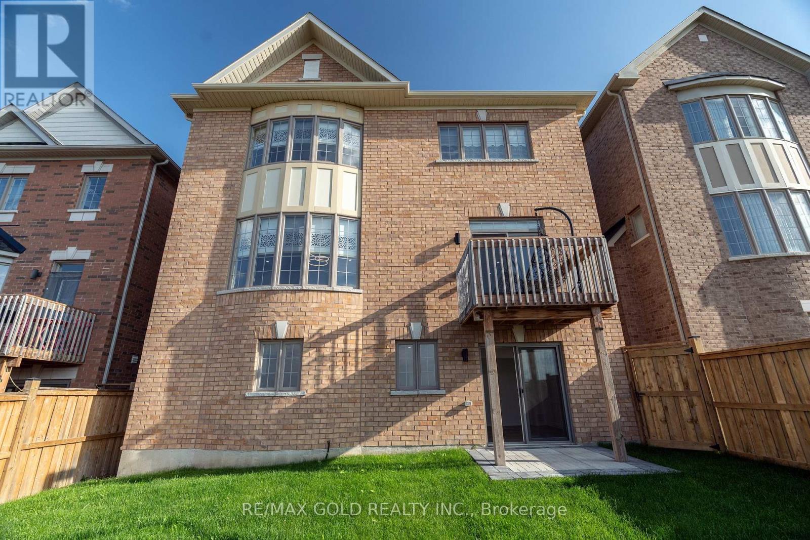 16 Frank Kelly Drive, East Gwillimbury, Ontario  L9N 0V2 - Photo 32 - N12444356