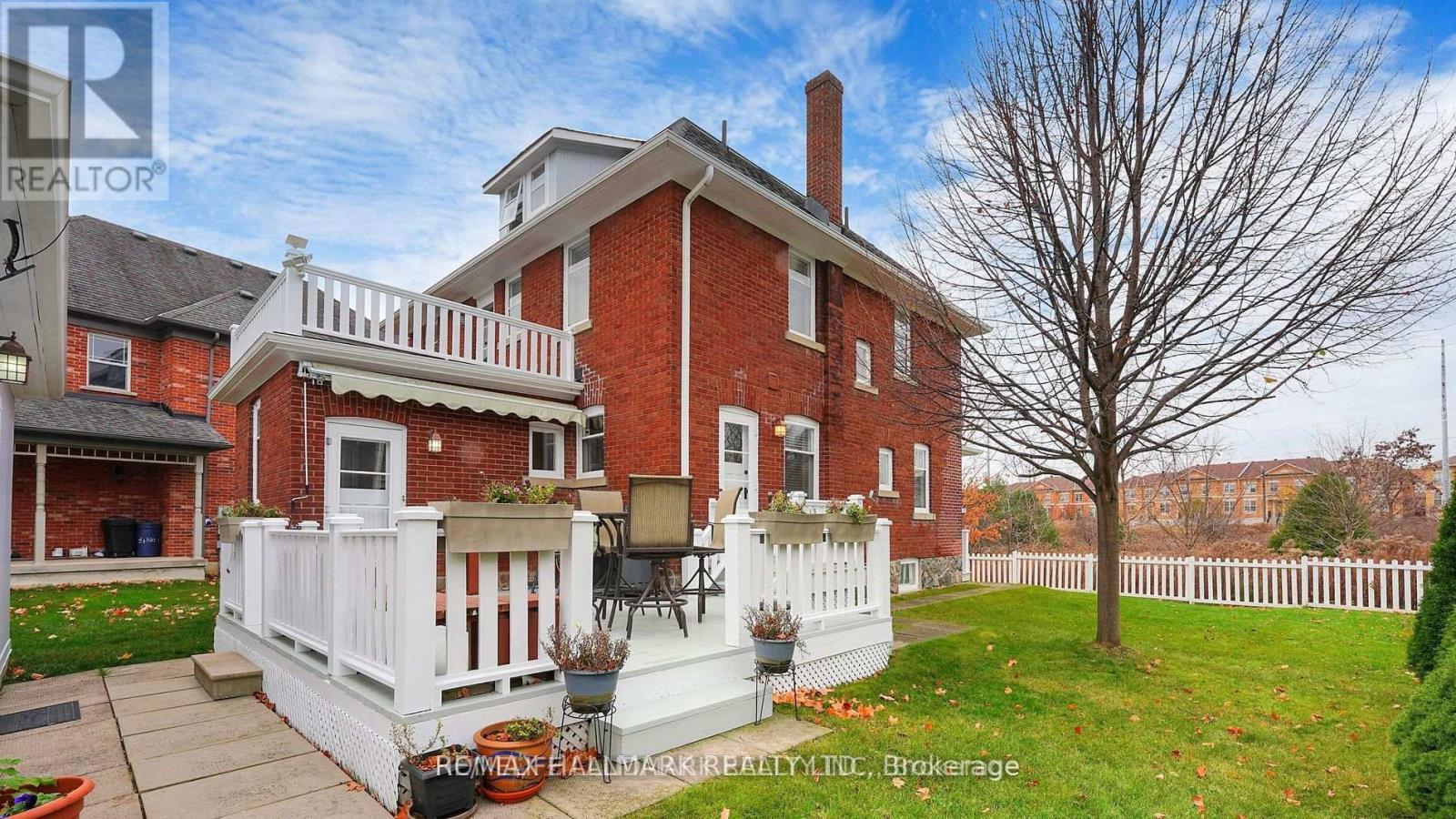 33 Artisan Trail, Markham (Victoria Manor-Jennings Gate), Ontario  L6C 3C6 - Photo 1 - N12444395