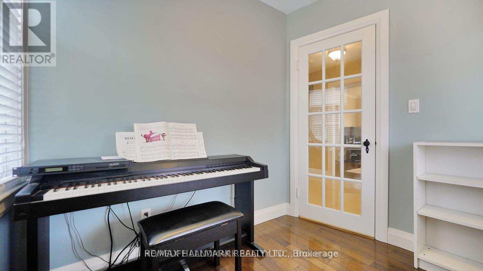 33 Artisan Trail, Markham (Victoria Manor-Jennings Gate), Ontario  L6C 3C6 - Photo 12 - N12444395