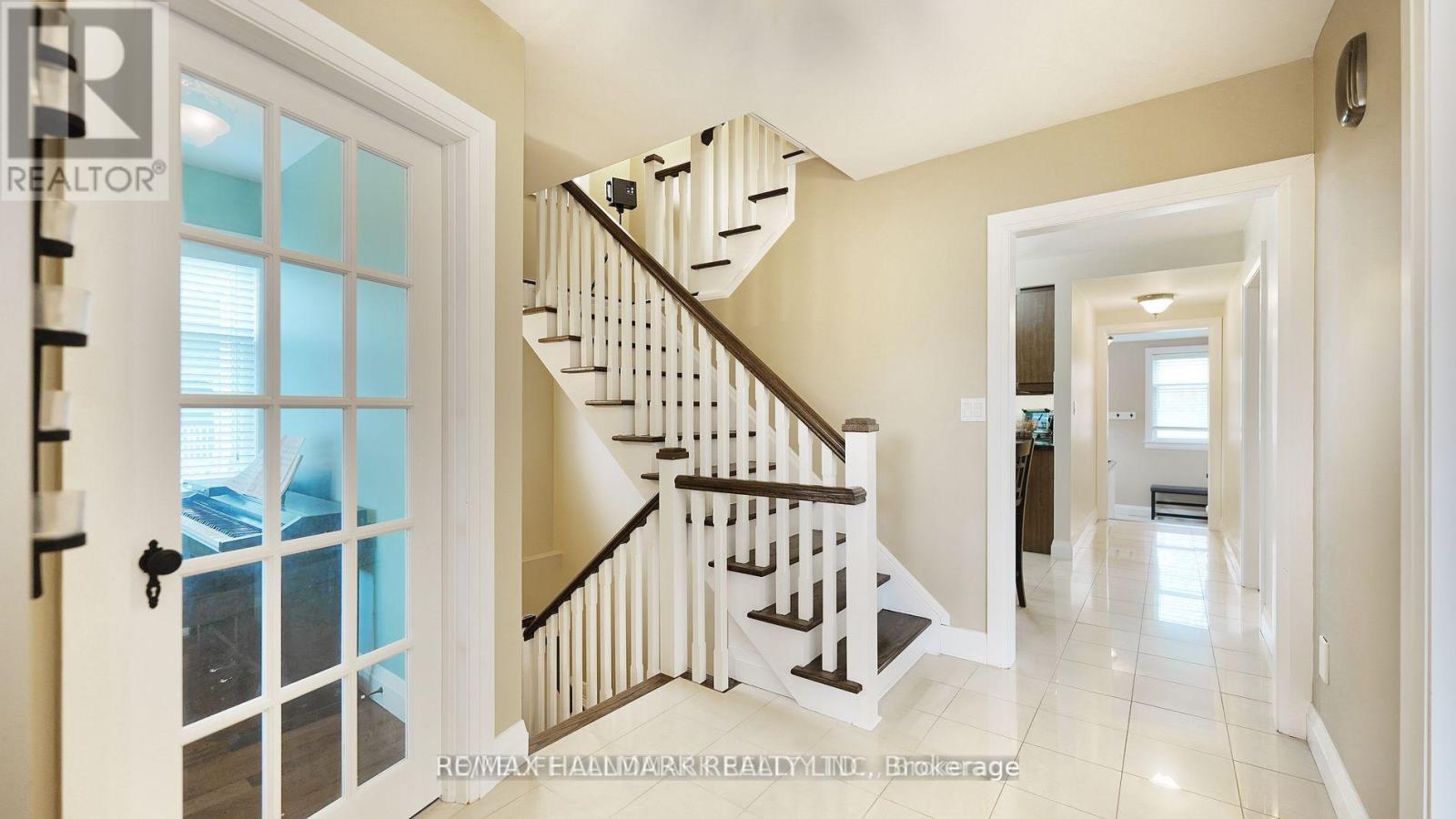 33 Artisan Trail, Markham (Victoria Manor-Jennings Gate), Ontario  L6C 3C6 - Photo 13 - N12444395
