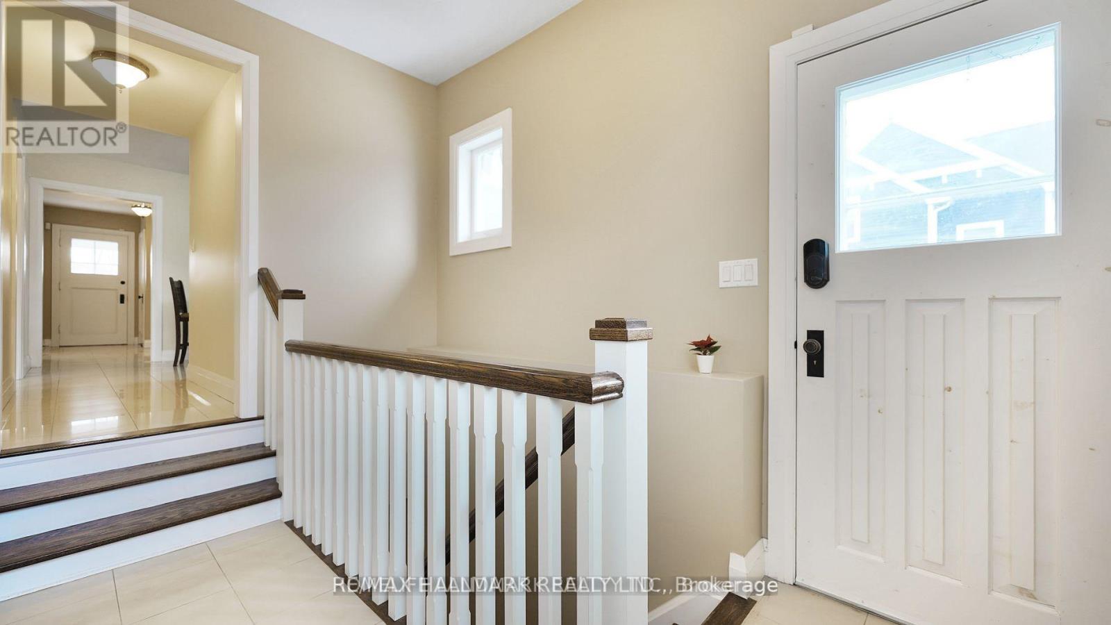 33 Artisan Trail, Markham (Victoria Manor-Jennings Gate), Ontario  L6C 3C6 - Photo 23 - N12444395