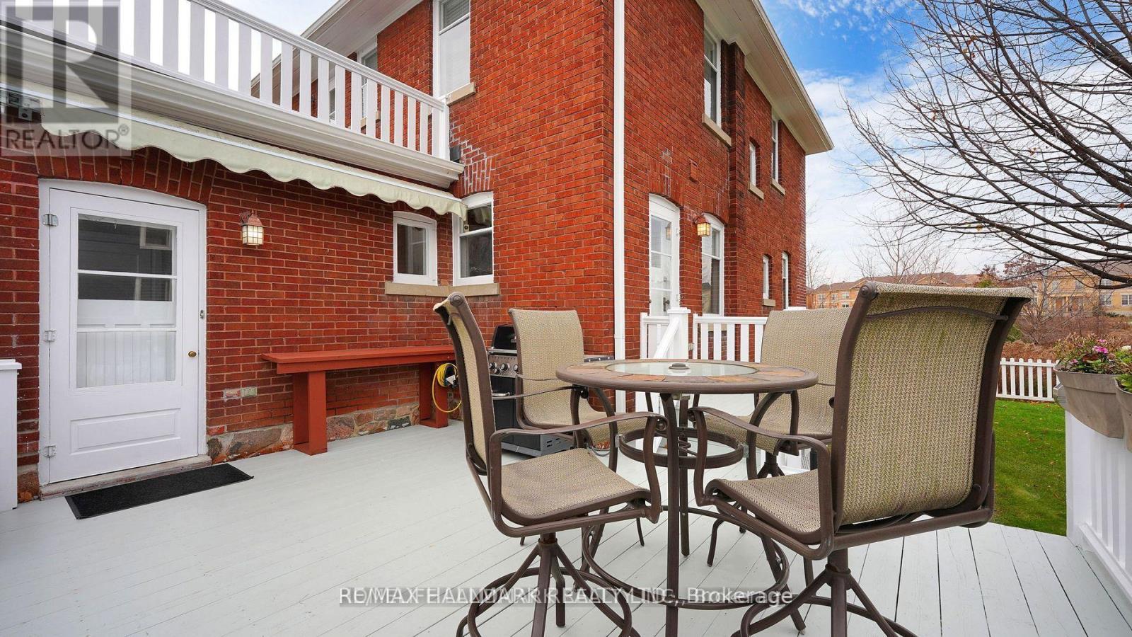 33 Artisan Trail, Markham (Victoria Manor-Jennings Gate), Ontario  L6C 3C6 - Photo 3 - N12444395