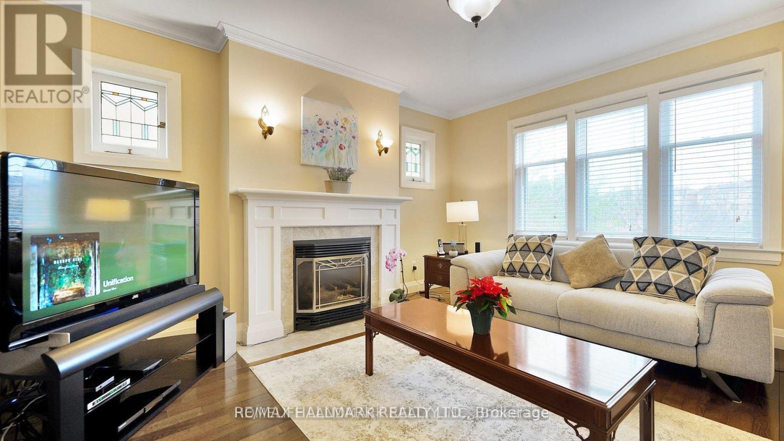 33 Artisan Trail, Markham (Victoria Manor-Jennings Gate), Ontario  L6C 3C6 - Photo 4 - N12444395