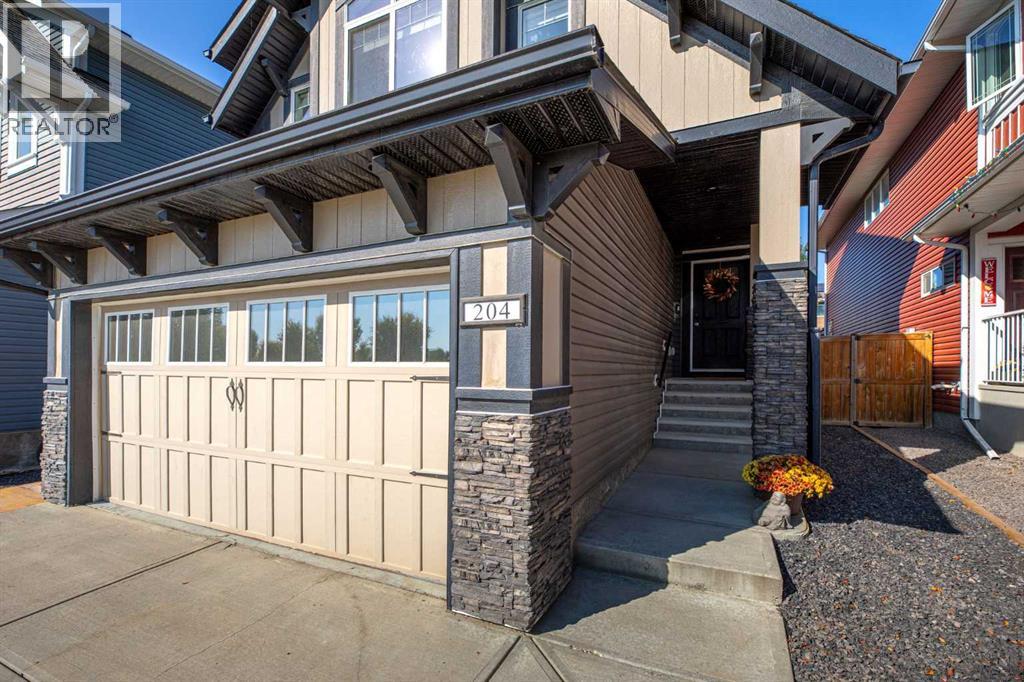 204 Paint Horse Drive, Cochrane, Alberta  T4C 0X1 - Photo 3 - A2261599
