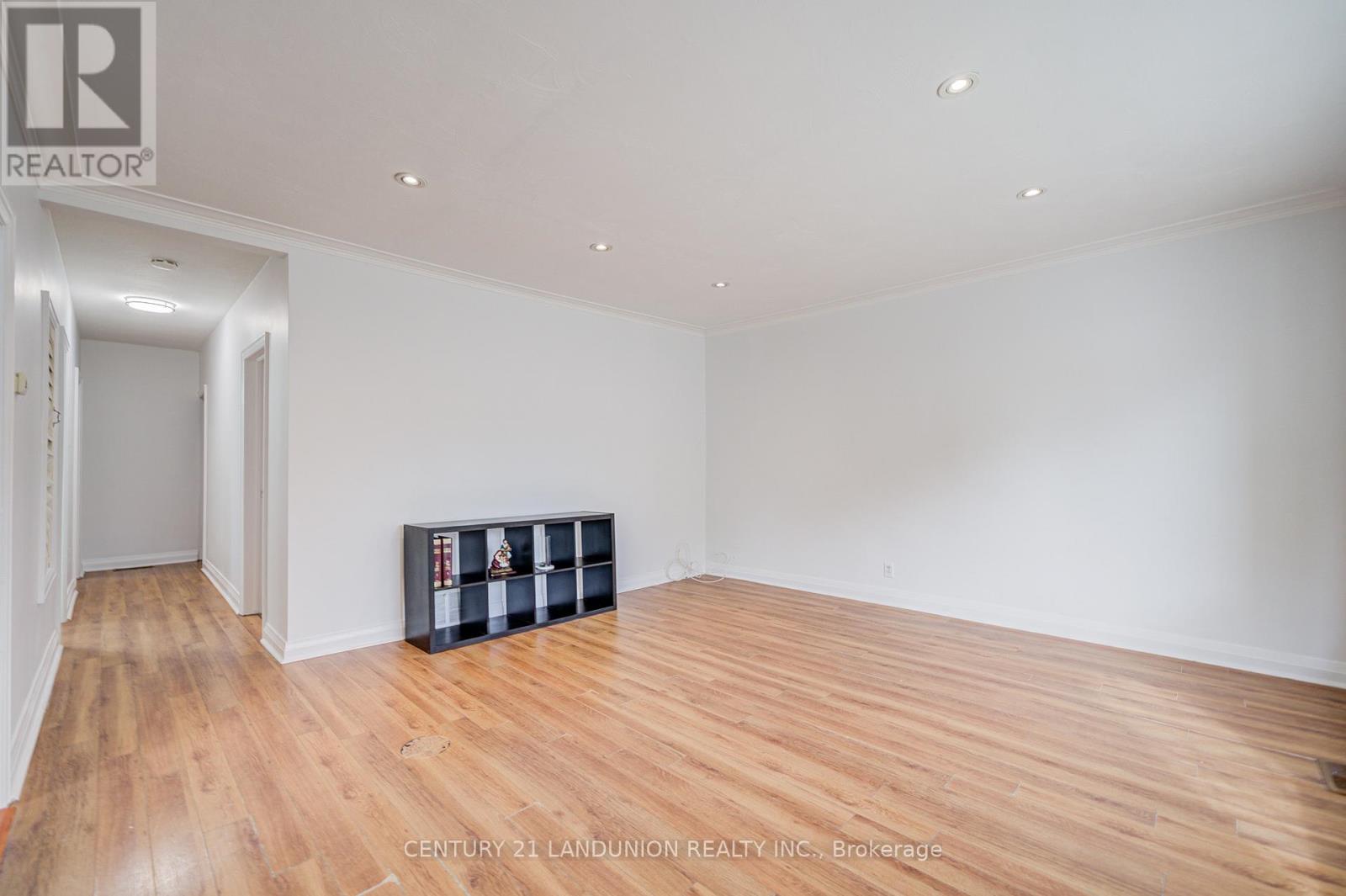 200 Elmhurst Avenue, Toronto (Lansing-Westgate), Ontario  M2N 1S3 - Photo 12 - C12343407