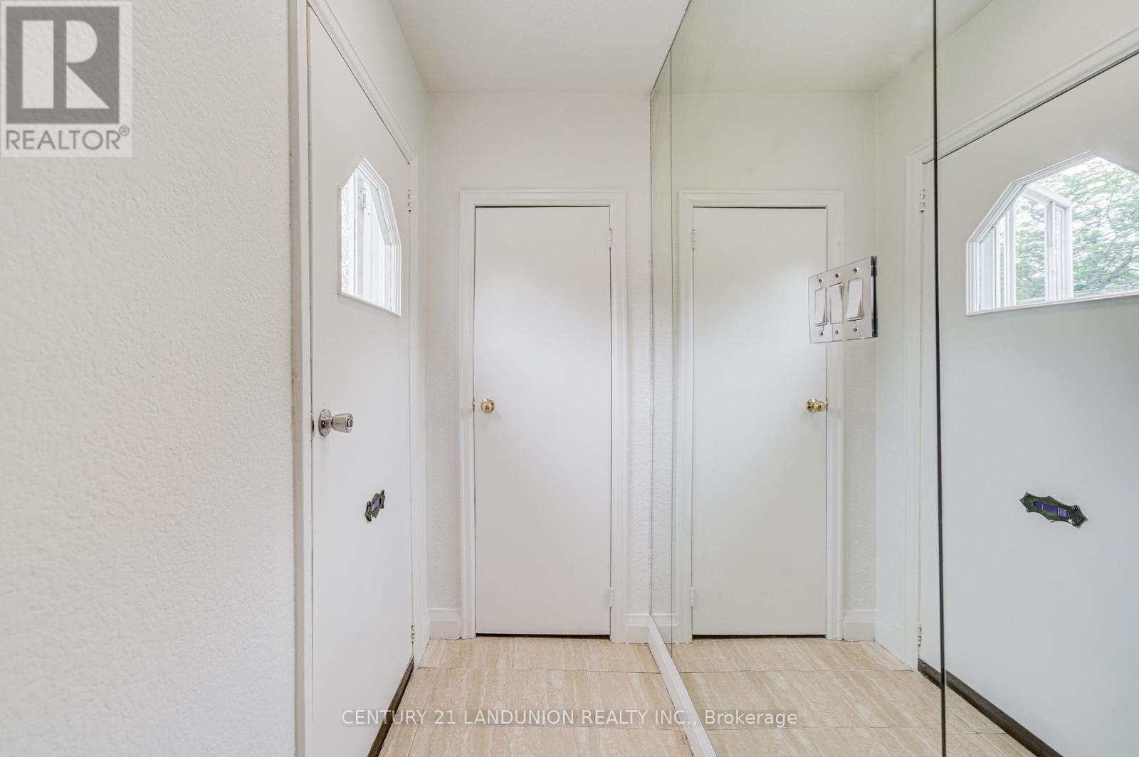 200 Elmhurst Avenue, Toronto (Lansing-Westgate), Ontario  M2N 1S3 - Photo 11 - C12343407