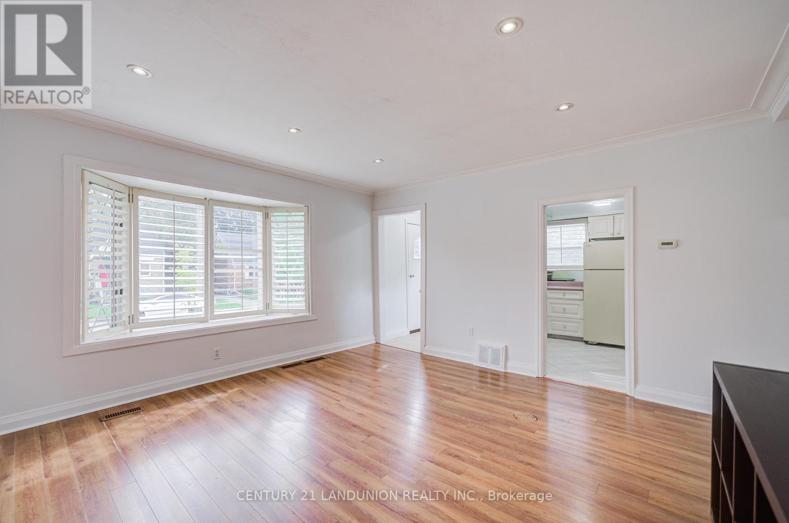 200 Elmhurst Avenue, Toronto (Lansing-Westgate), Ontario  M2N 1S3 - Photo 15 - C12343407