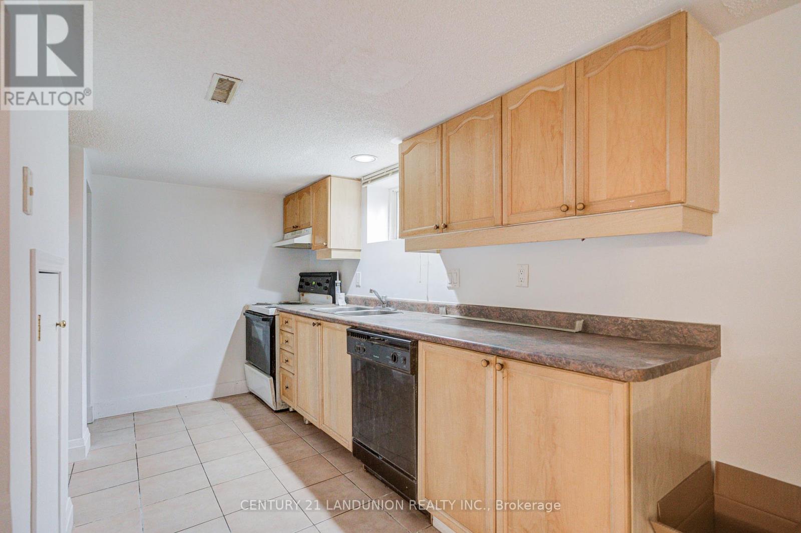 200 Elmhurst Avenue, Toronto (Lansing-Westgate), Ontario  M2N 1S3 - Photo 38 - C12343407