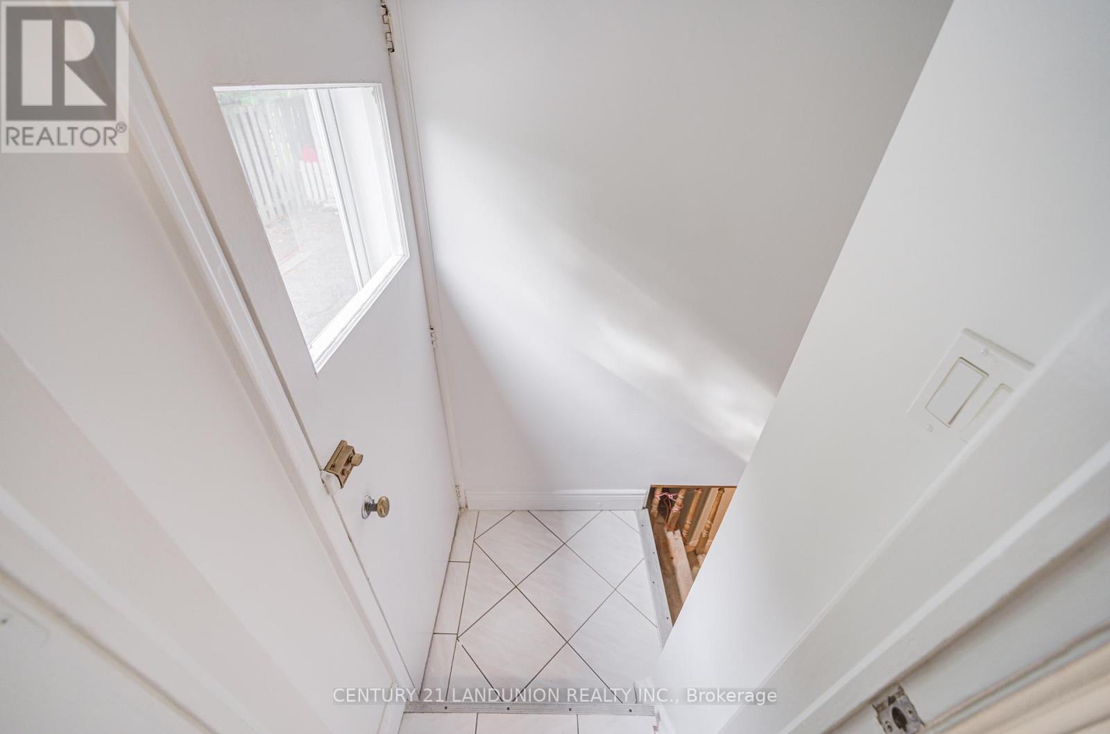 200 Elmhurst Avenue, Toronto (Lansing-Westgate), Ontario  M2N 1S3 - Photo 32 - C12343407