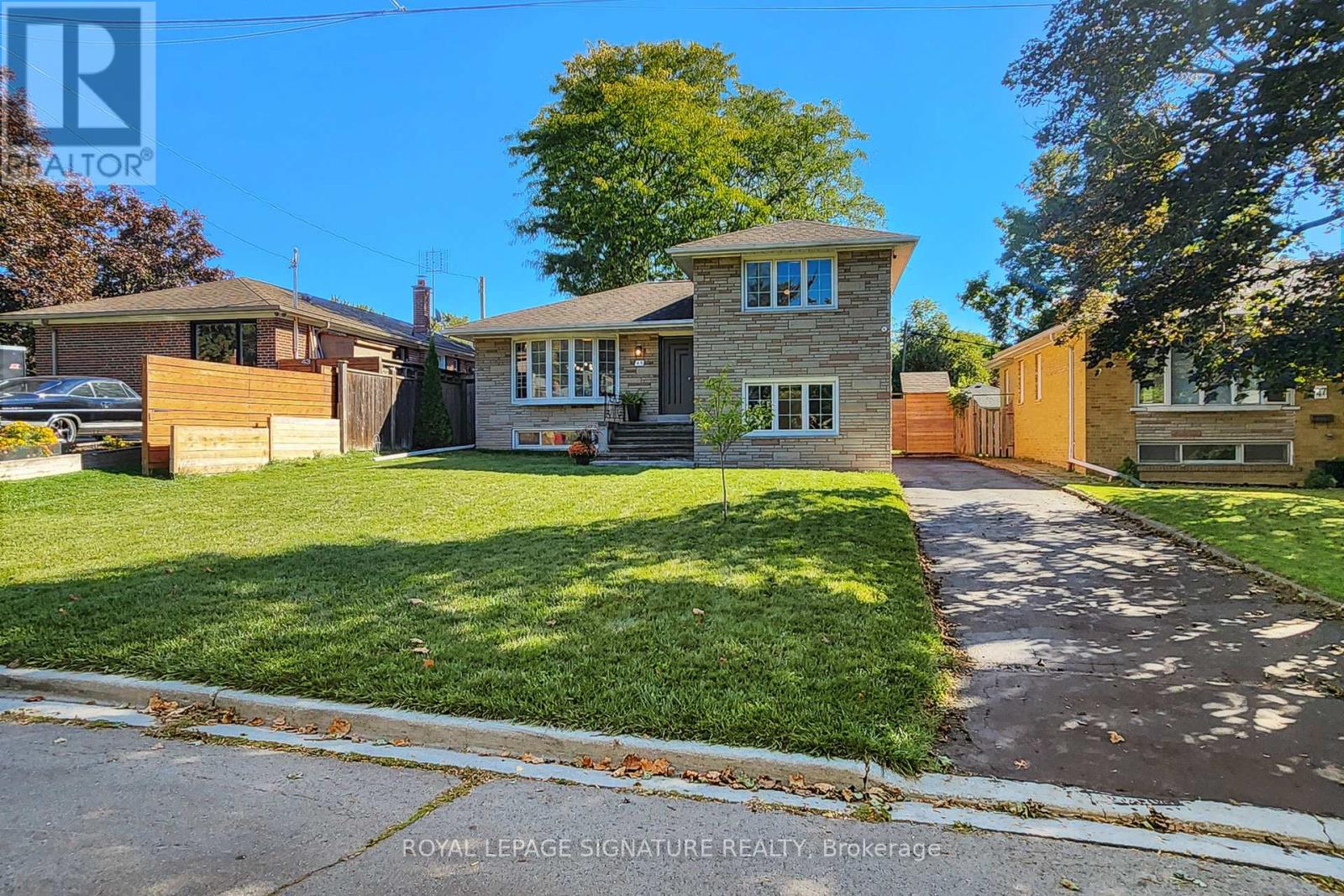 45 Caronport Crescent, Toronto, Ontario  M3A 1H2 - Photo 42 - C12437571