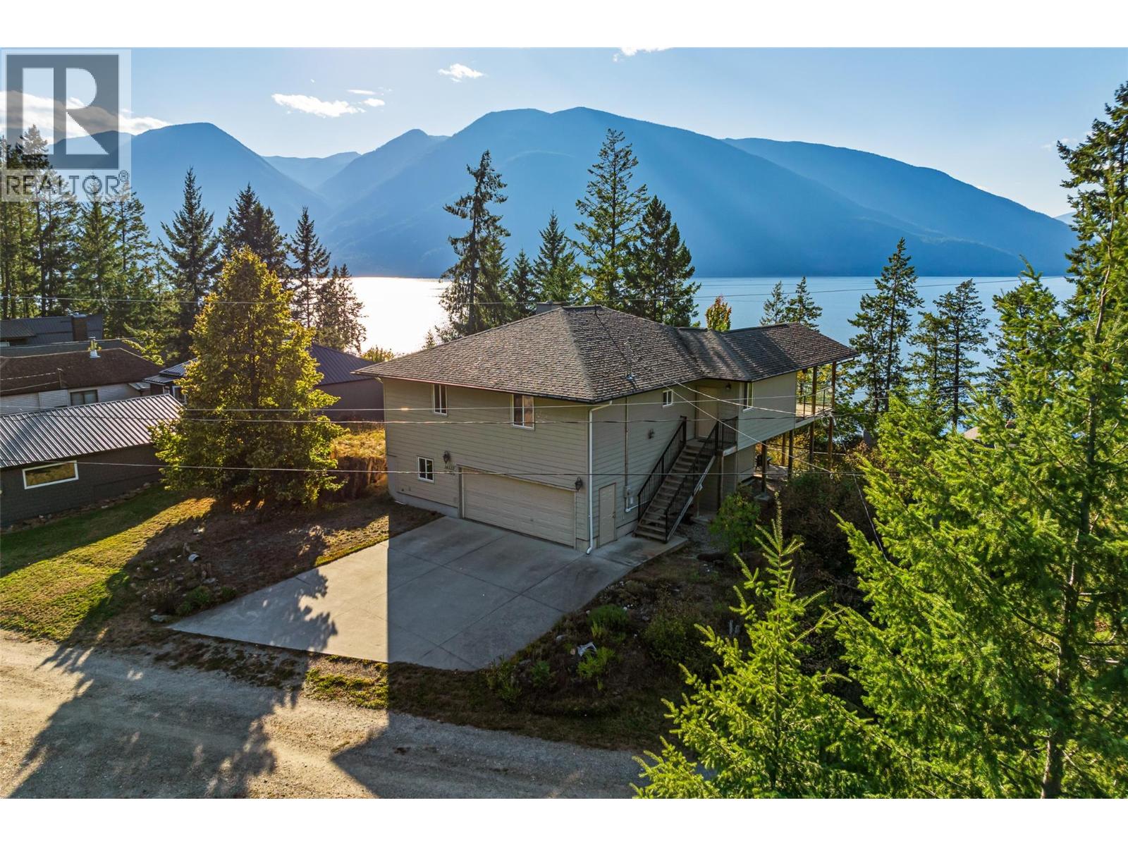 14533 Smith Road, Gray Creek, British Columbia V0B 1S0 - Photo 5 - 10364947