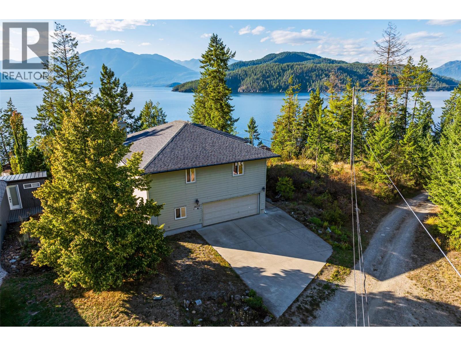 14533 Smith Road, Gray Creek, British Columbia V0B 1S0 - Photo 3 - 10364947