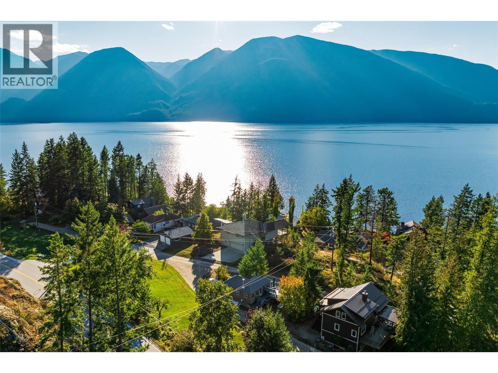 14533 Smith Road, Gray Creek, British Columbia V0B 1S0 - Photo 11 - 10364947