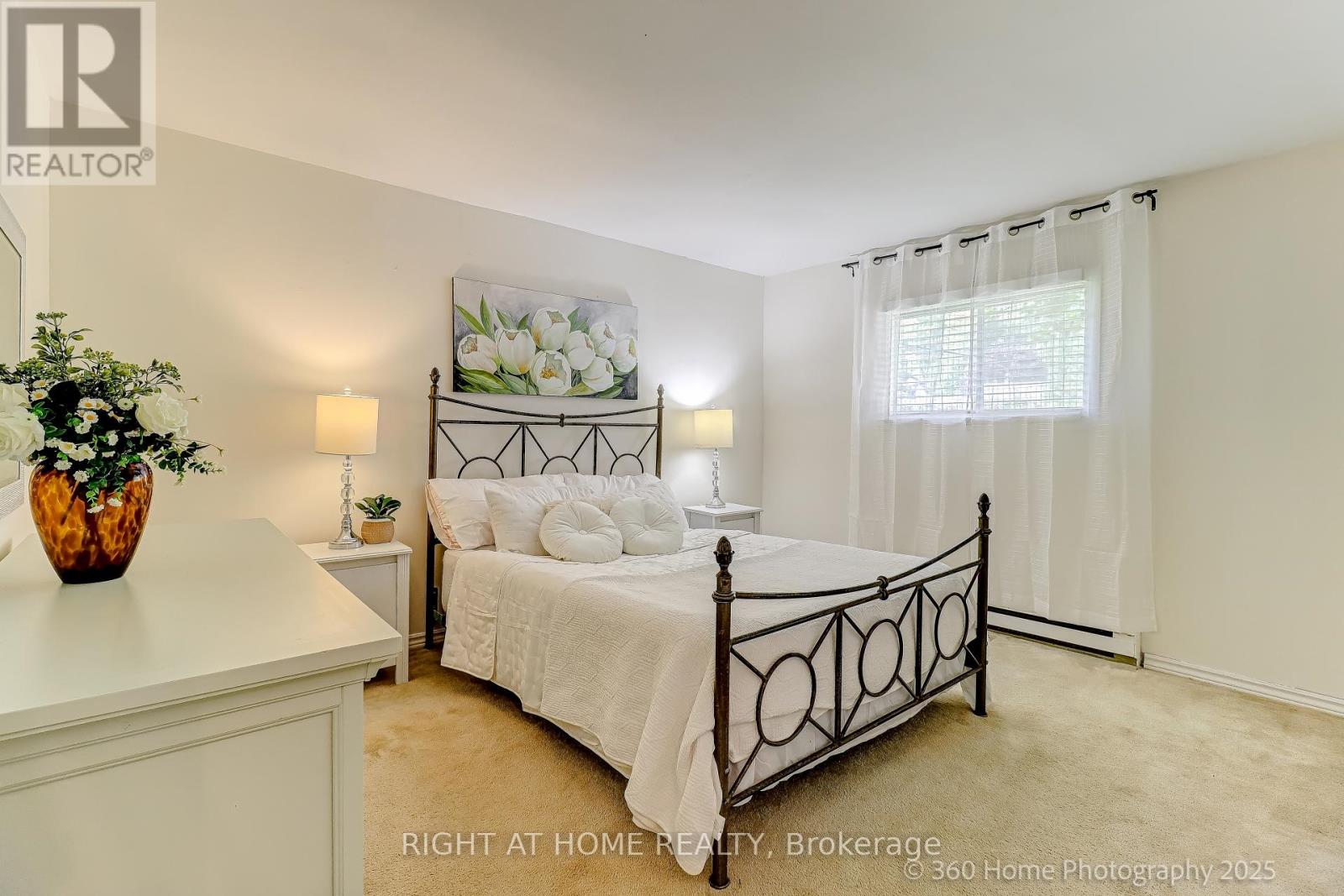 209 Wynhurst Road, Georgina, Ontario  L4P 2R6 - Photo 15 - N12441868