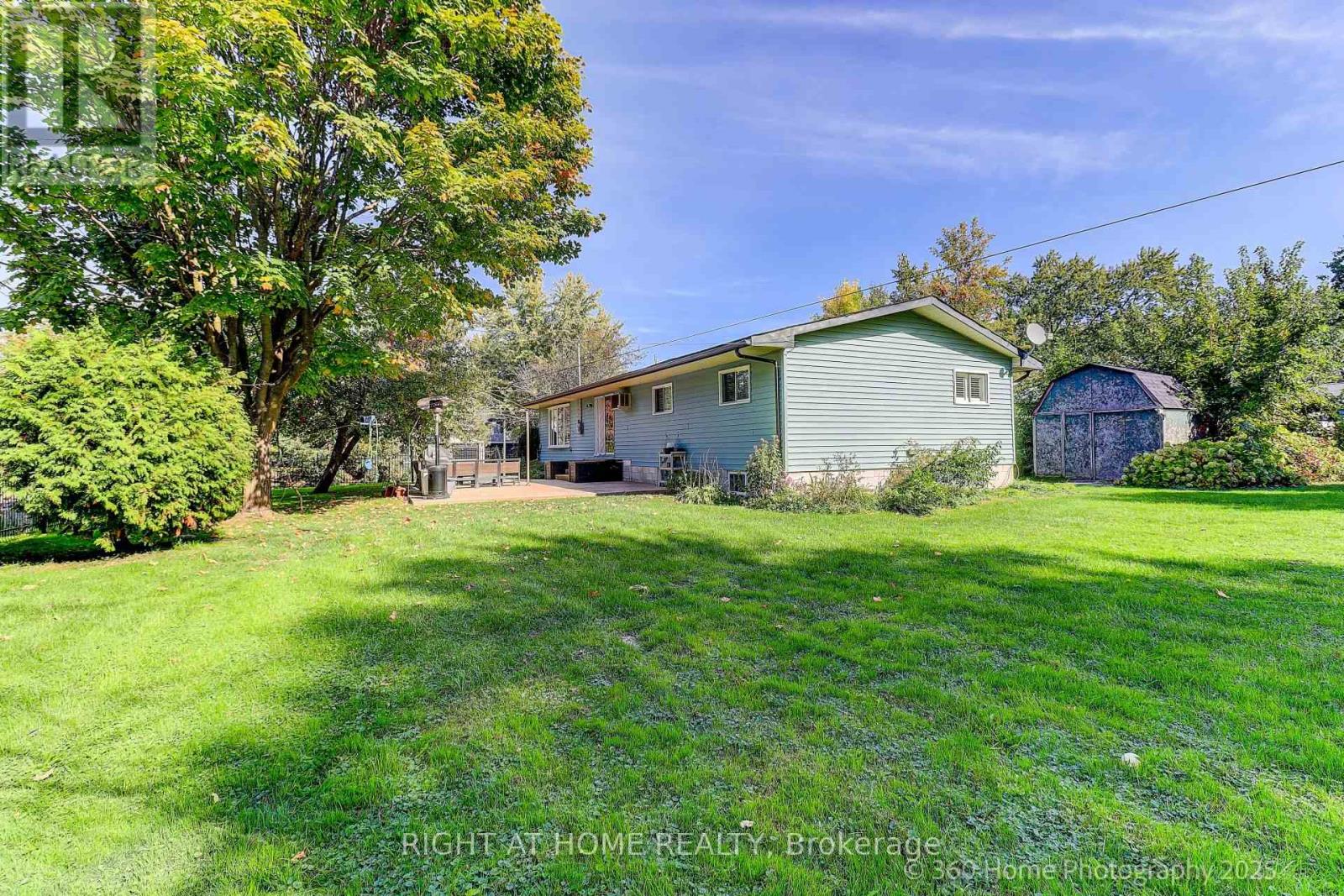 209 Wynhurst Road, Georgina, Ontario  L4P 2R6 - Photo 4 - N12441868