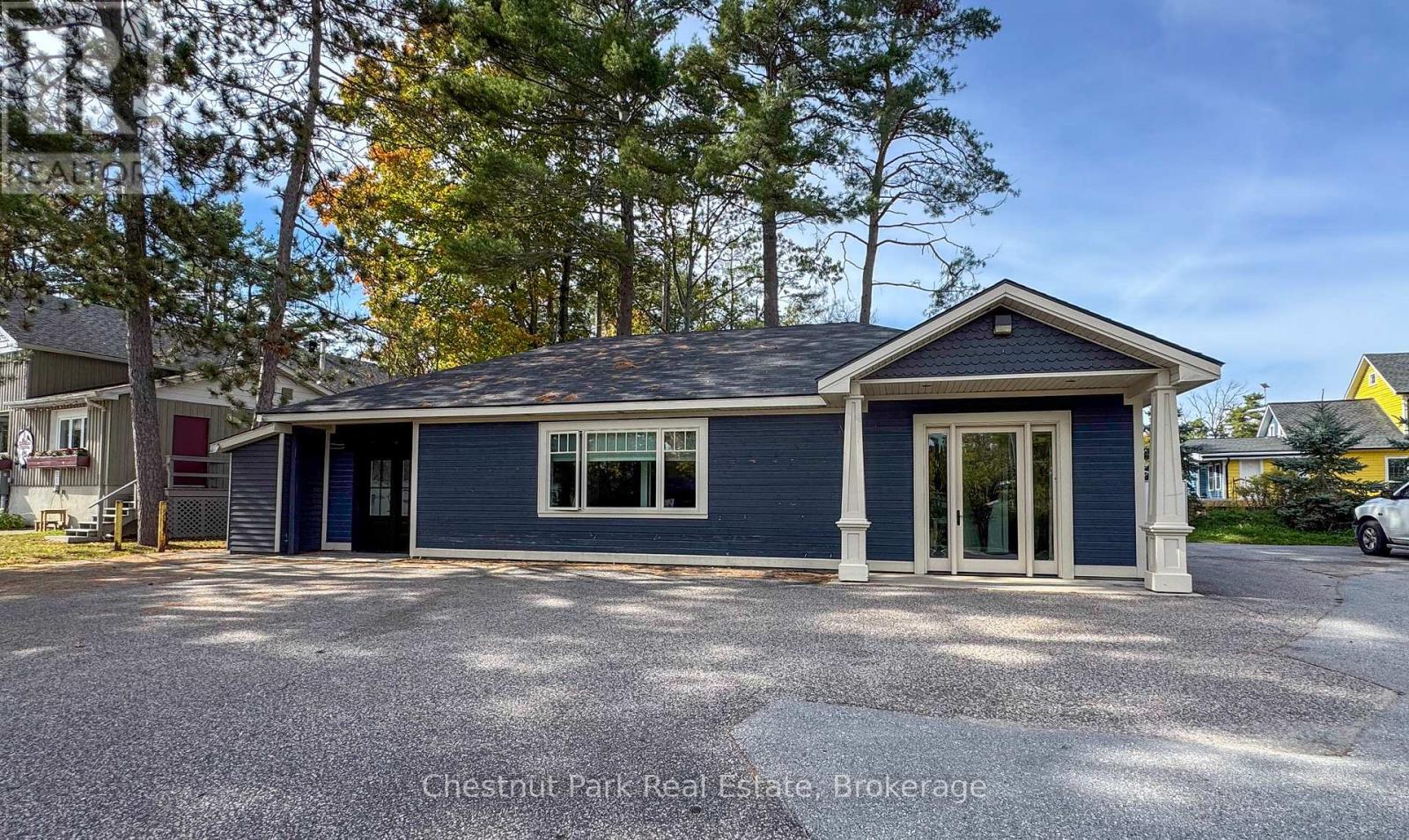 1004 Maple Street, Muskoka Lakes, Ontario  P0C 1A0 - Photo 18 - X12444403