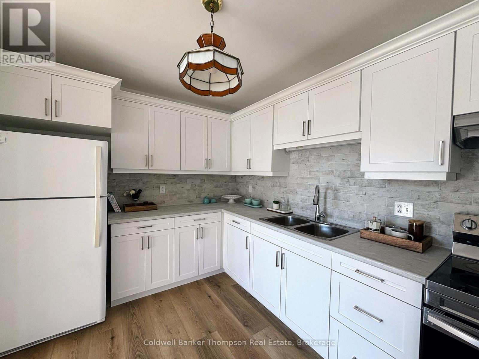 26 Sabrina Park Drive, Huntsville, Ontario  P1H 1L8 - Photo 7 - X12444468