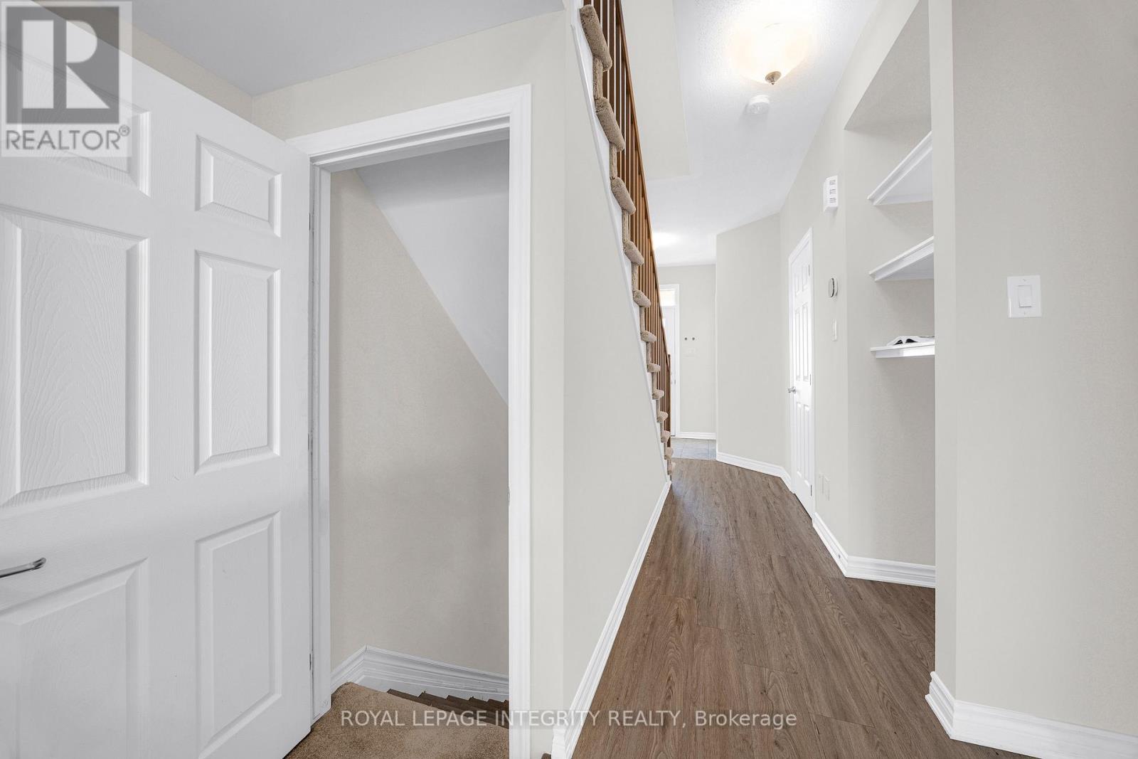 215 Merak Way, Ottawa, Ontario  K2J 6N7 - Photo 7 - X12444435