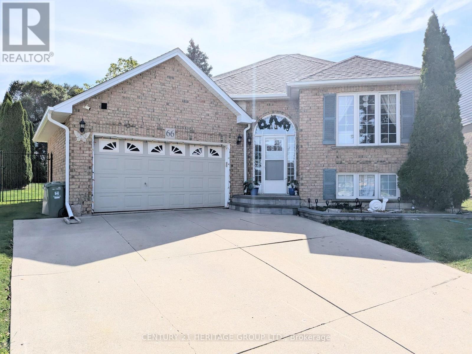 66 Bastille Street, Hamilton, Ontario  L9B 2G9 - Photo 2 - X12444293