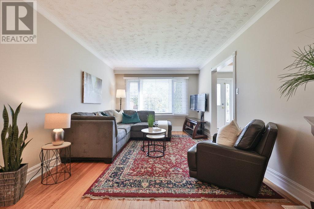 2295 Wiseman Court, Mississauga, Ontario  L5J 1P5 - Photo 13 - W12444350