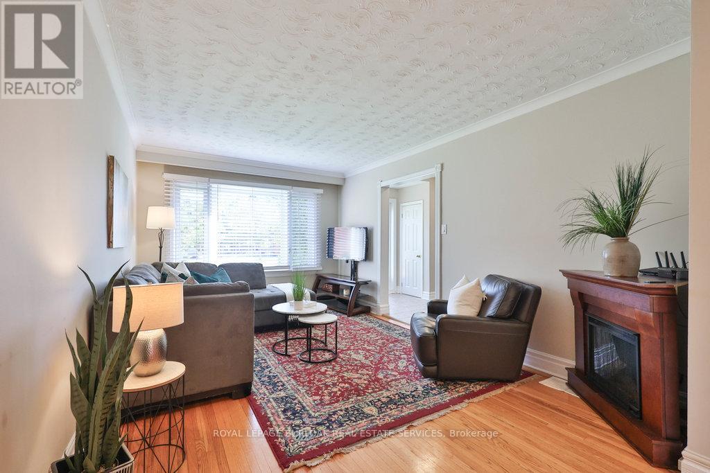 2295 Wiseman Court, Mississauga, Ontario  L5J 1P5 - Photo 16 - W12444350