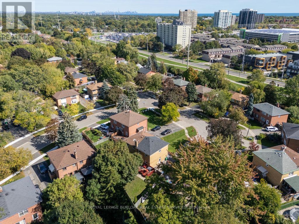 2295 Wiseman Court, Mississauga, Ontario  L5J 1P5 - Photo 44 - W12444350