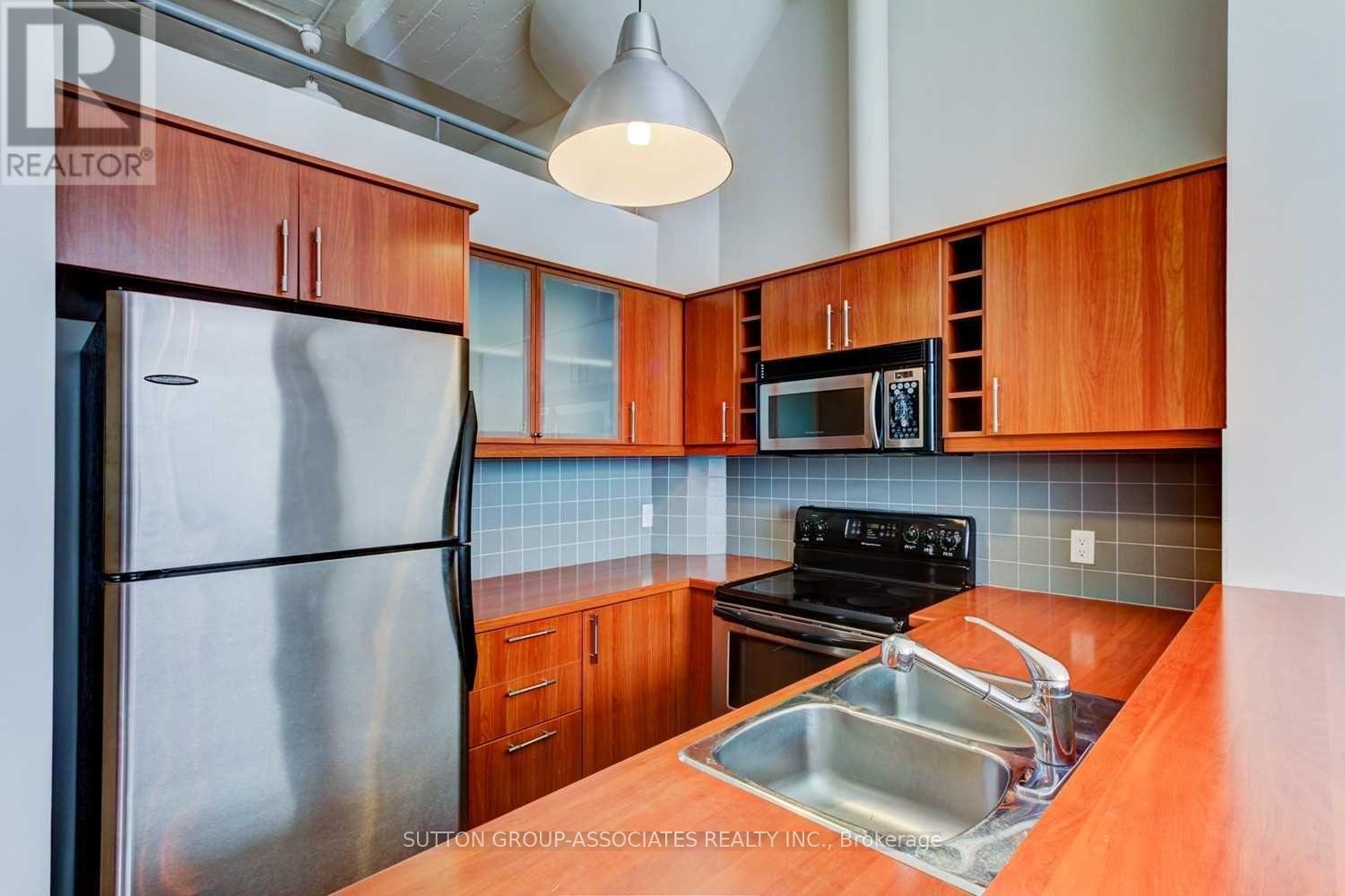 209 - 1001 Roselawn Avenue, Toronto, Ontario  M6B 4M4 - Photo 3 - W12444369