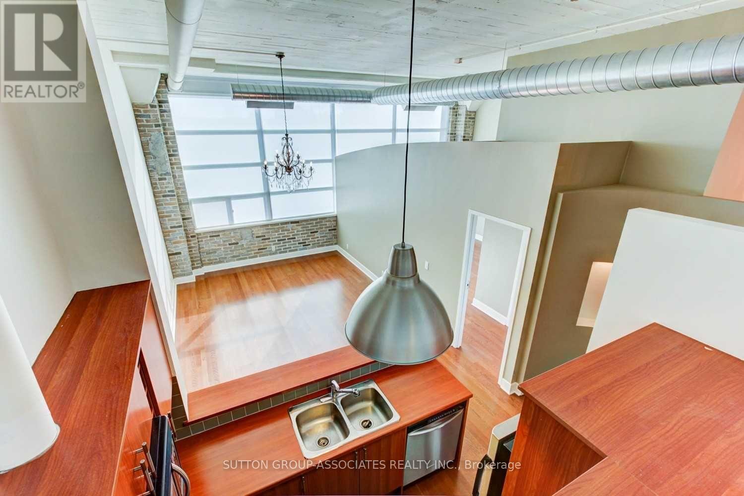 209 - 1001 Roselawn Avenue, Toronto, Ontario  M6B 4M4 - Photo 4 - W12444369