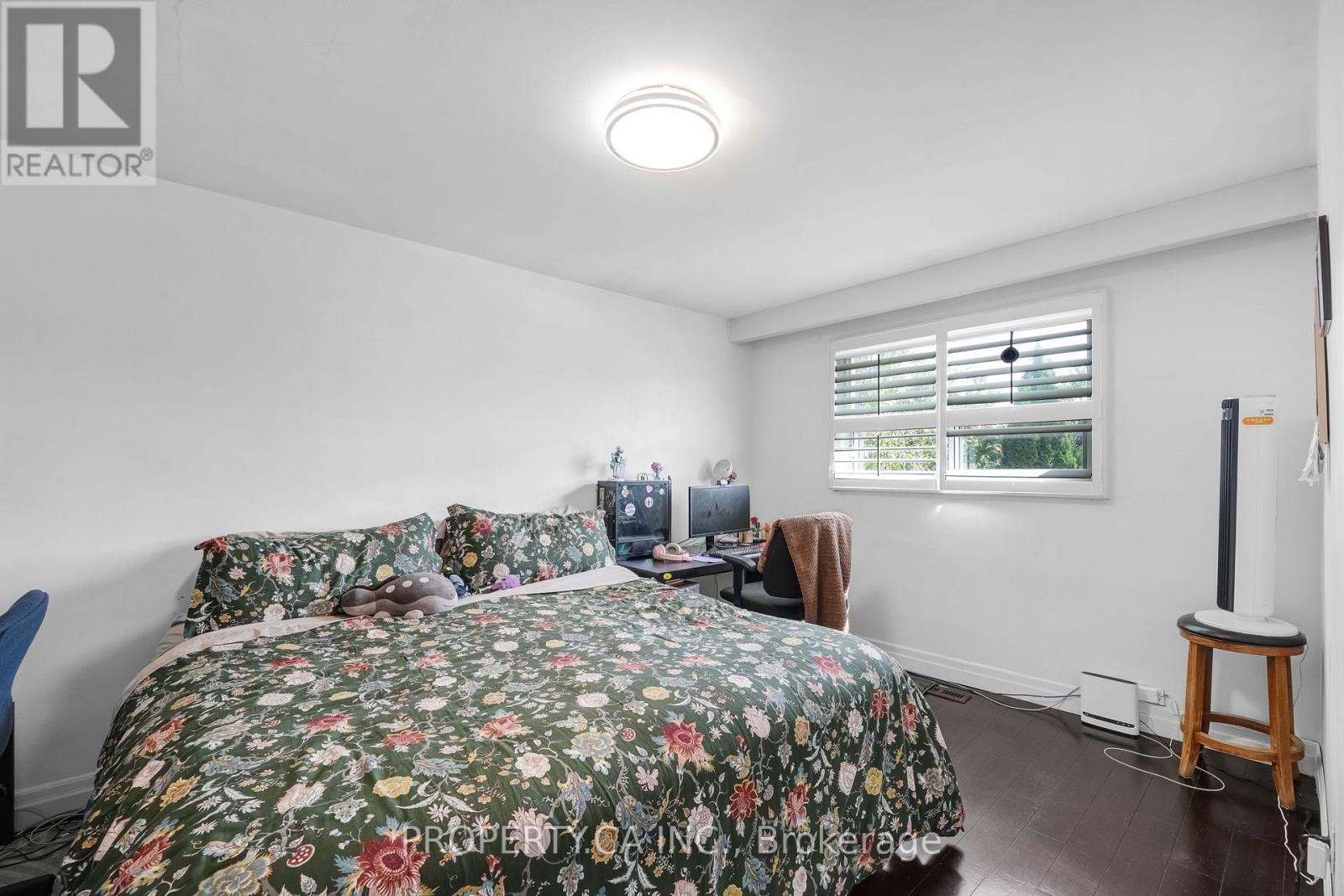 94 Bamford Crescent, Toronto (Black Creek), Ontario  M3N 1T8 - Photo 20 - W12444371