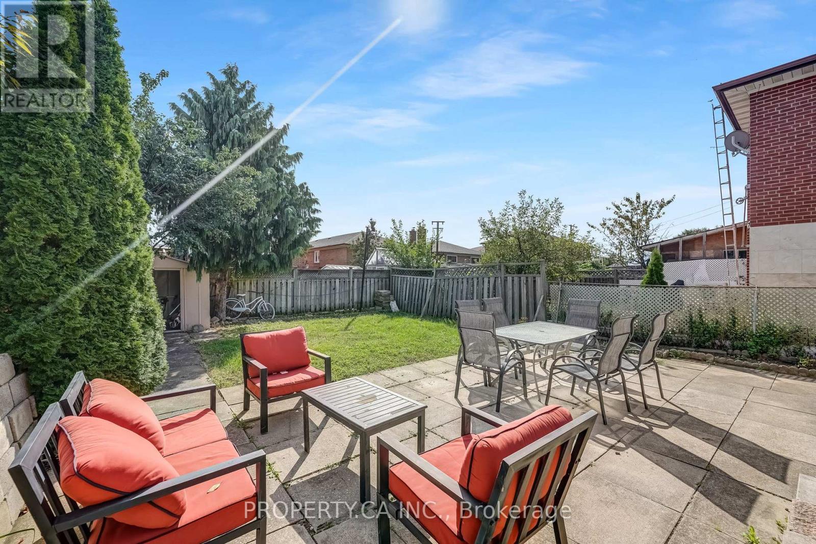 94 Bamford Crescent, Toronto (Black Creek), Ontario  M3N 1T8 - Photo 36 - W12444371