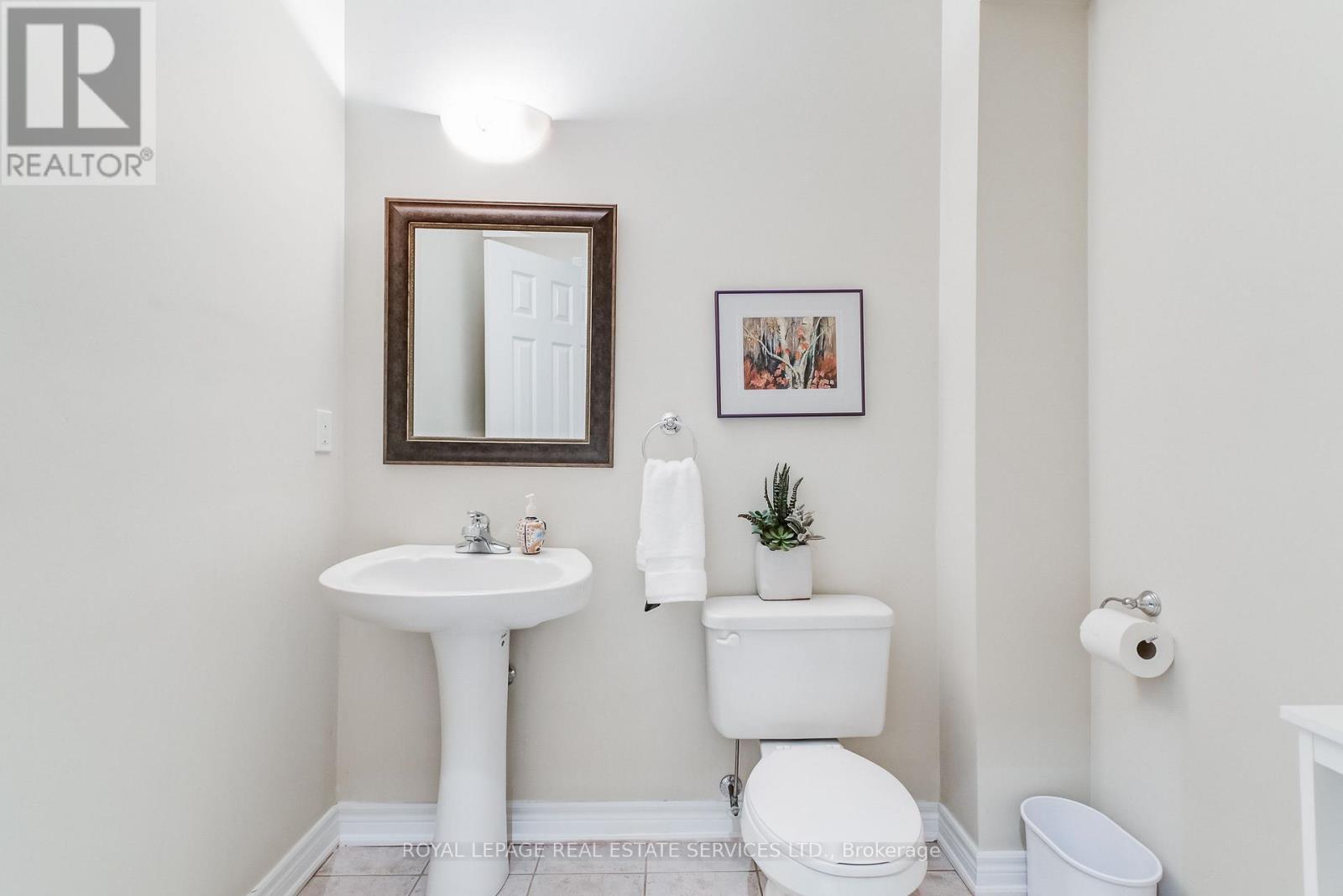 1242 Agram Drive, Oakville, Ontario  L6H 7N9 - Photo 35 - W12444387