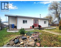 9919 96 Avenue, Wembley, Ca