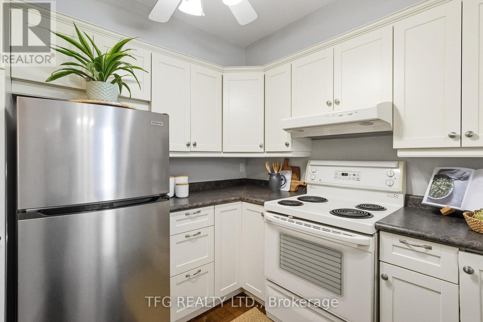 66 - 66 Park Lane Circle, Clarington, Ontario  L1C 3V9 - Photo 19 - E12444434