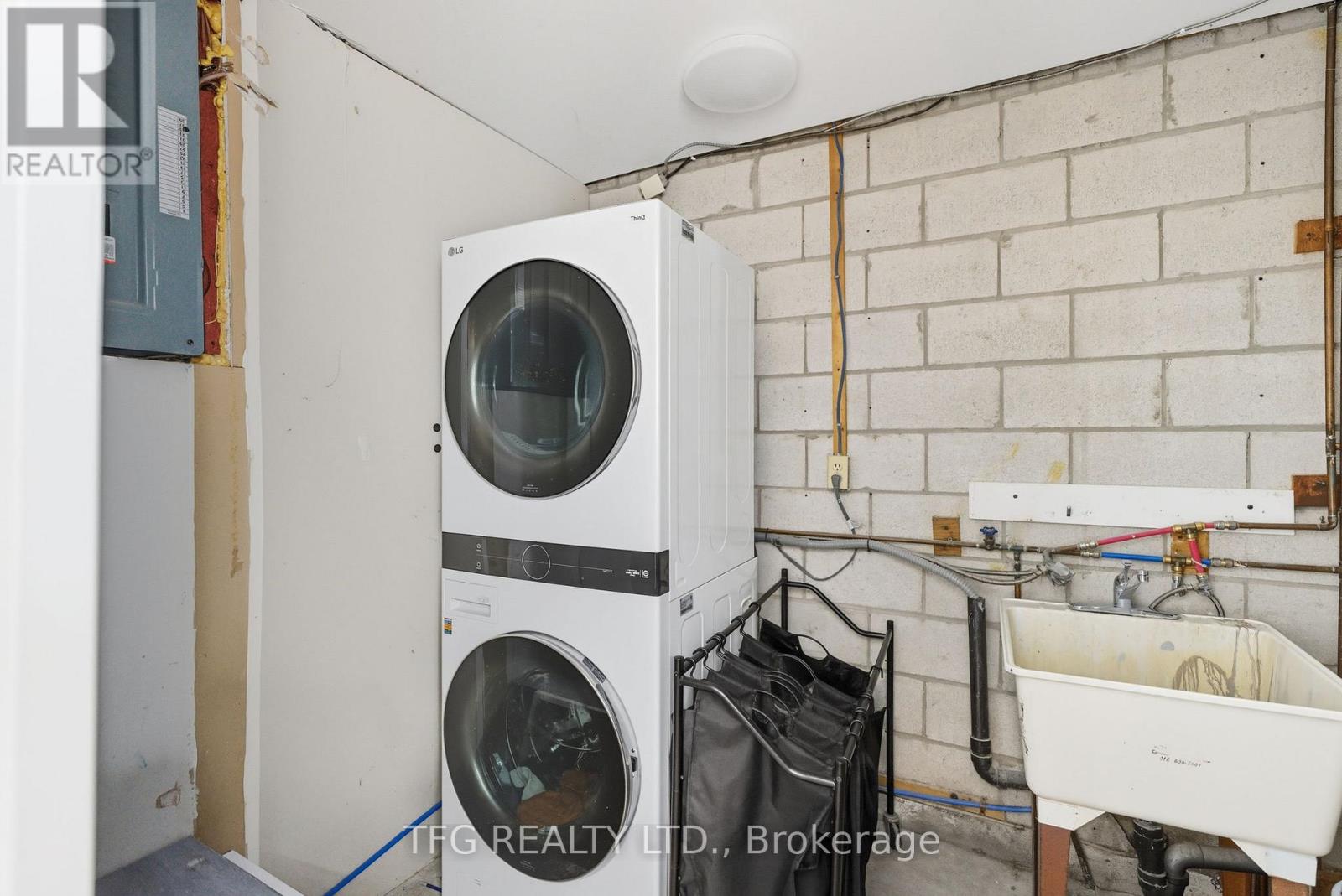 66 - 66 Park Lane Circle, Clarington, Ontario  L1C 3V9 - Photo 47 - E12444434