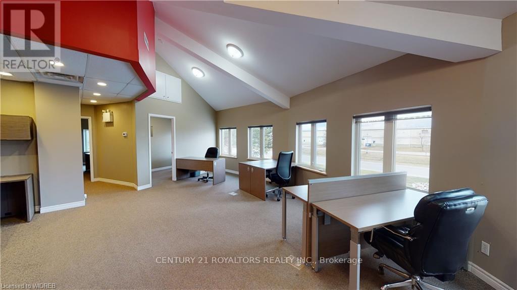 1015 Ridgeway Road, Woodstock, Ontario  N4V 1E2 - Photo 14 - X12444376