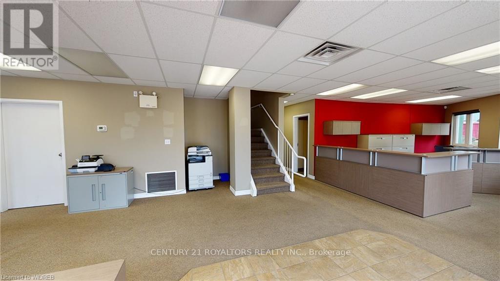 1015 Ridgeway Road, Woodstock, Ontario  N4V 1E2 - Photo 5 - X12444376